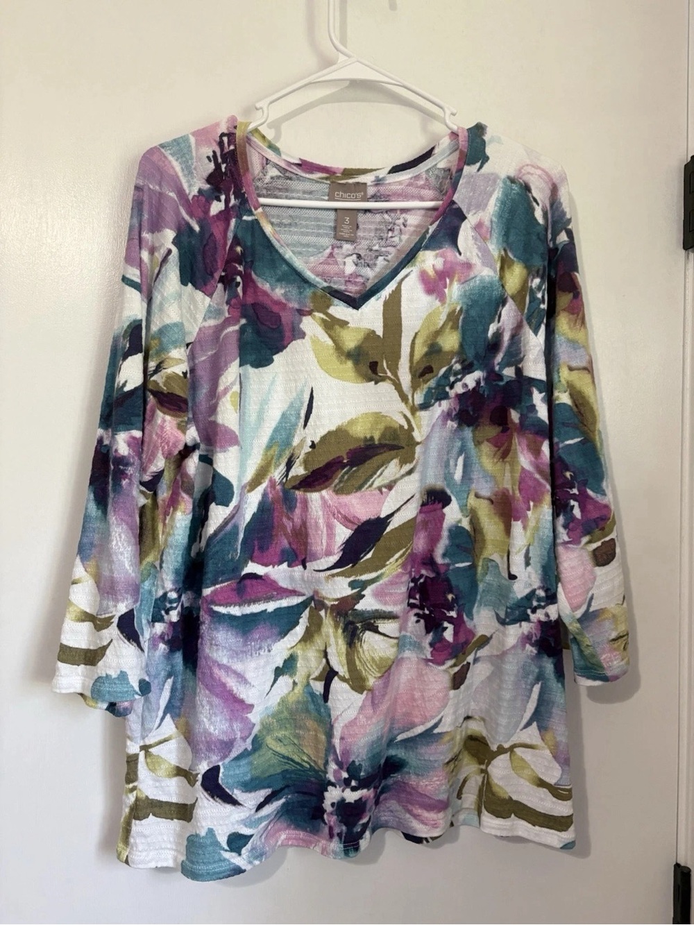 Chico's Multicolor Floral V-Neck Long Sleeve Top